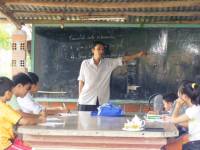 Lớp học miễn phí của thầy giáo tật nguyền