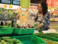 Dân văn phòng cắt giảm chi tiêu