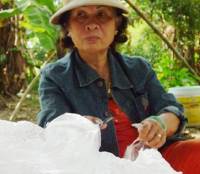 NHẶT RÁC ĐỂ LÀM TỪ THIỆN